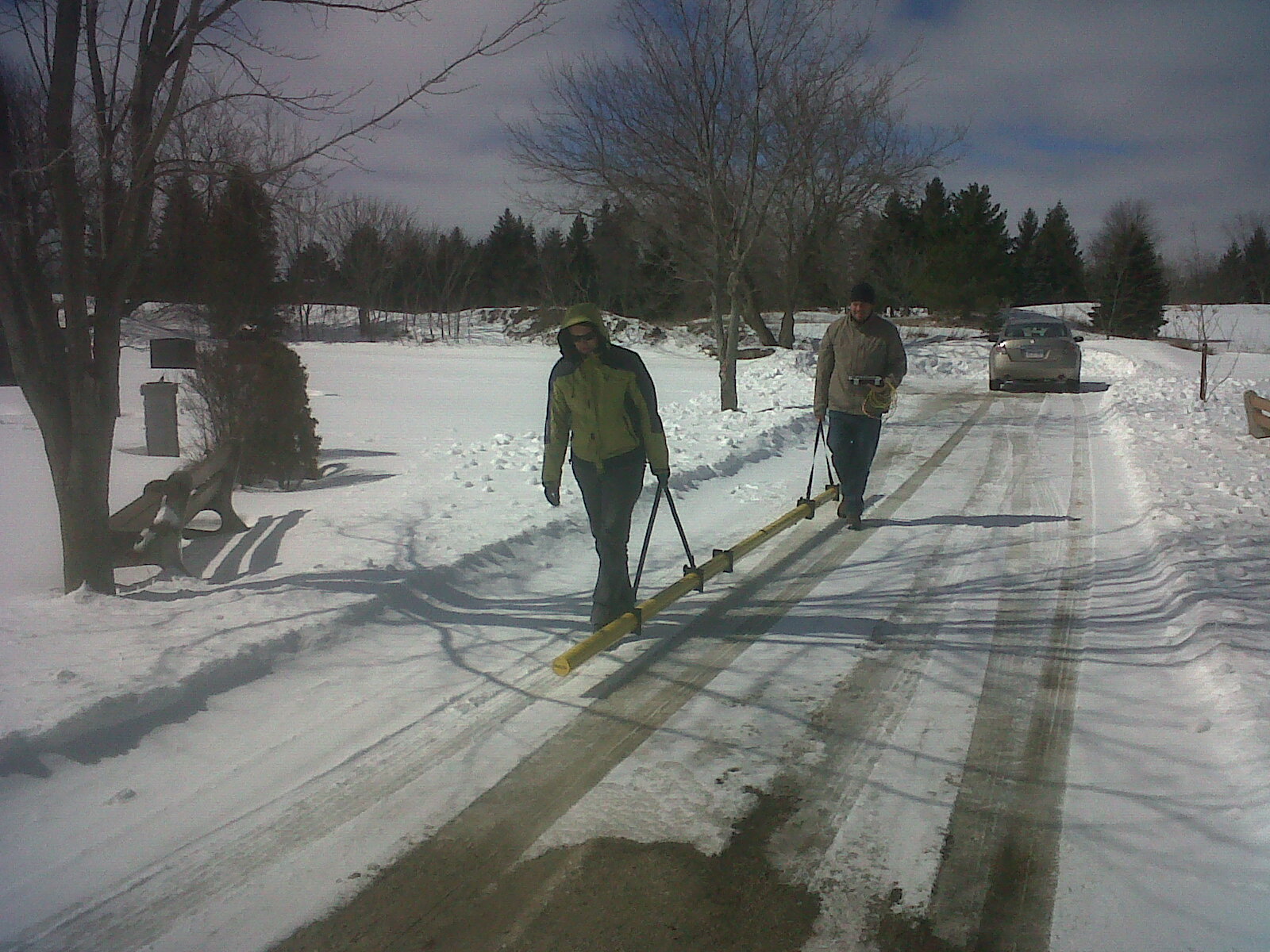 A DUALEM-642S carried with split Harness